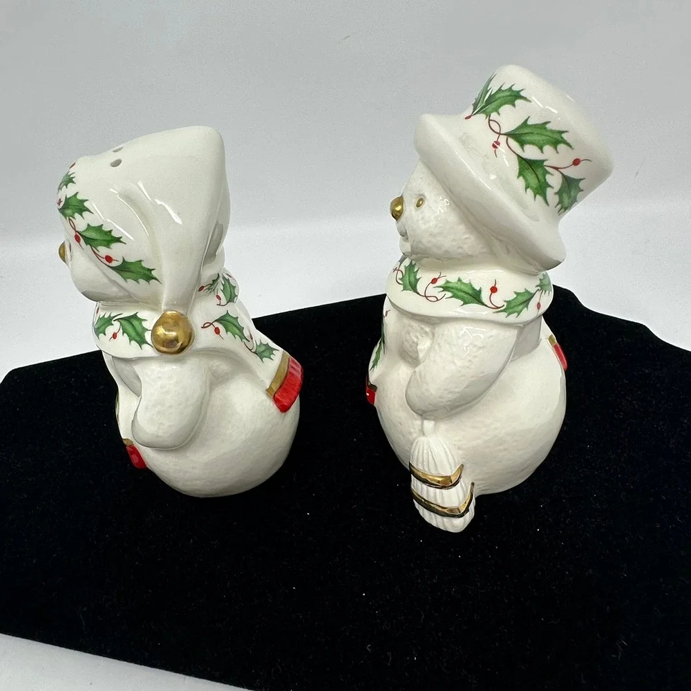 Lenox Salt & Pepper Shakers Unisex OS White Holiday Snowman Holly Gold 2349